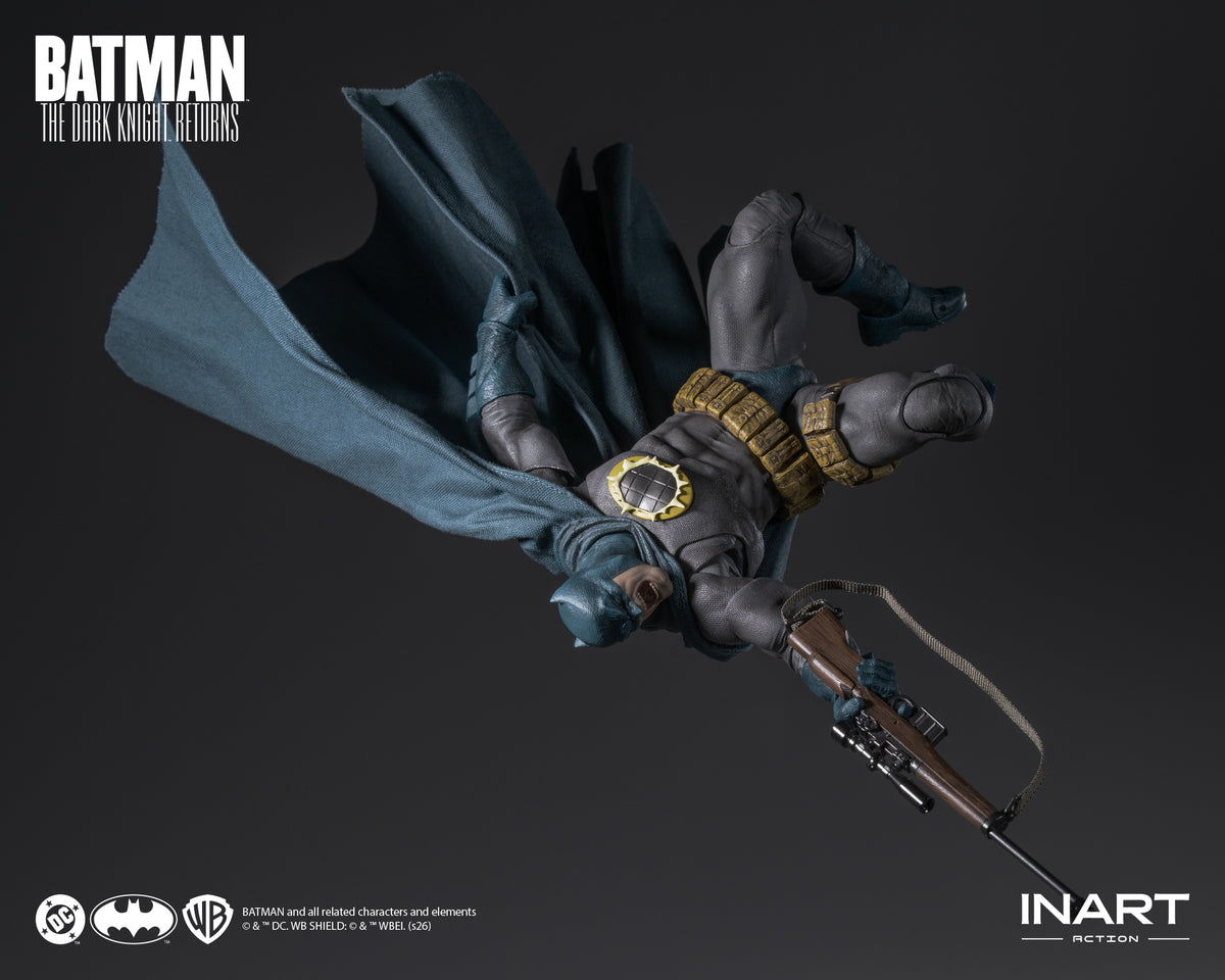 INART Action - DC Universe Action Figure Batman: The Dark Knight Returns - Batman (Blue Suit)