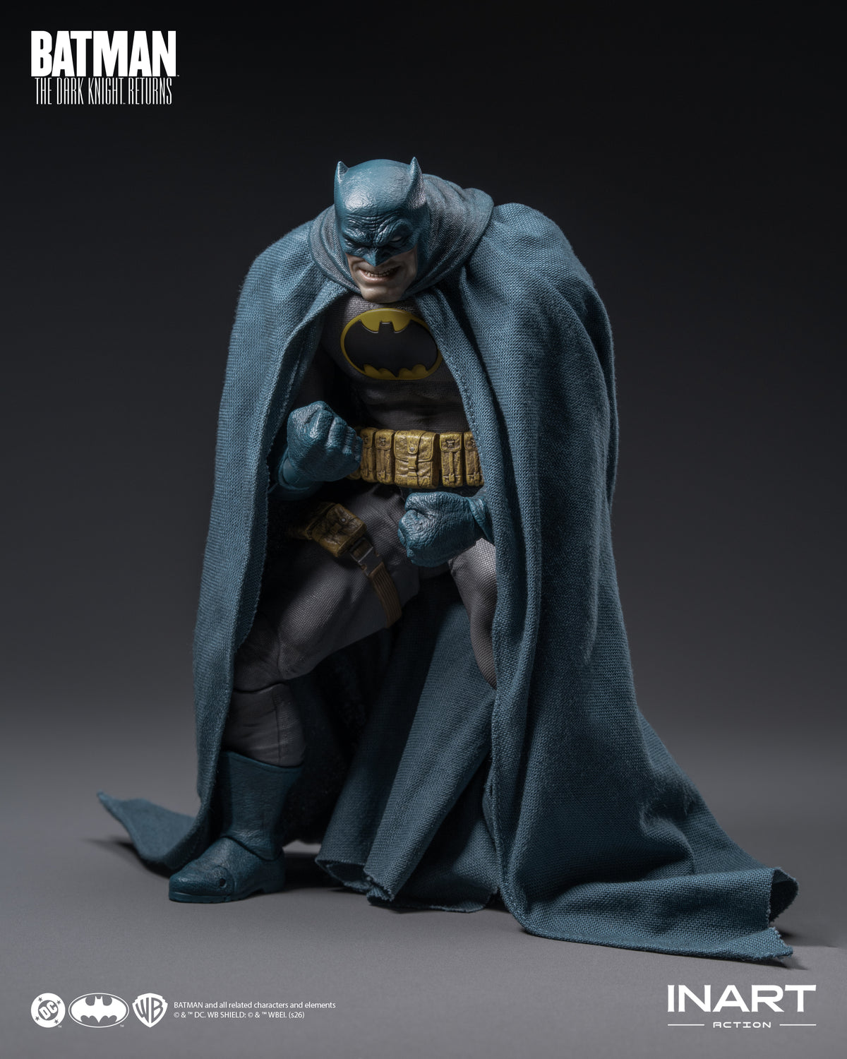 INART Action - DC Universe Action Figure Batman: The Dark Knight Returns - Batman (Blue Suit)