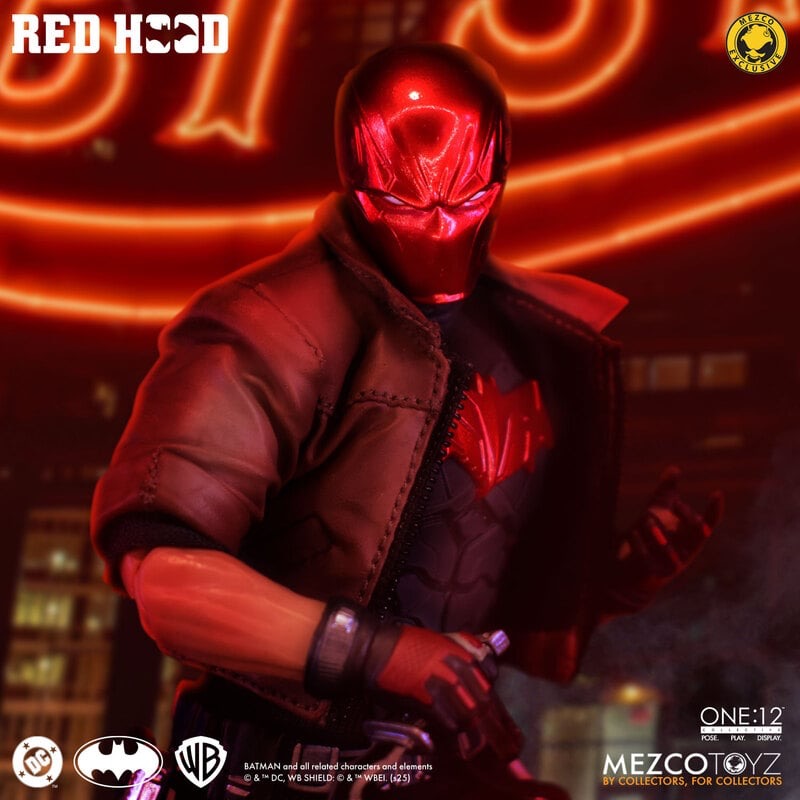 *PRE ORDER* MEZCO ONE:12 COLLECTIVE Red Hood (ETA APRIL)