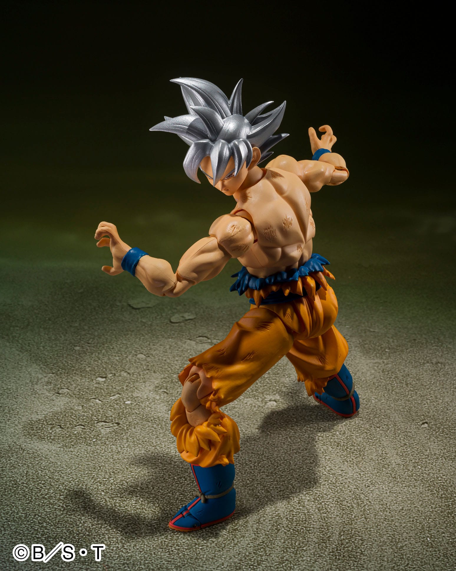 Dragon Ball Super SH Figuarts Action Figure Son Goku Ultra Instinct Toyotarou Edition