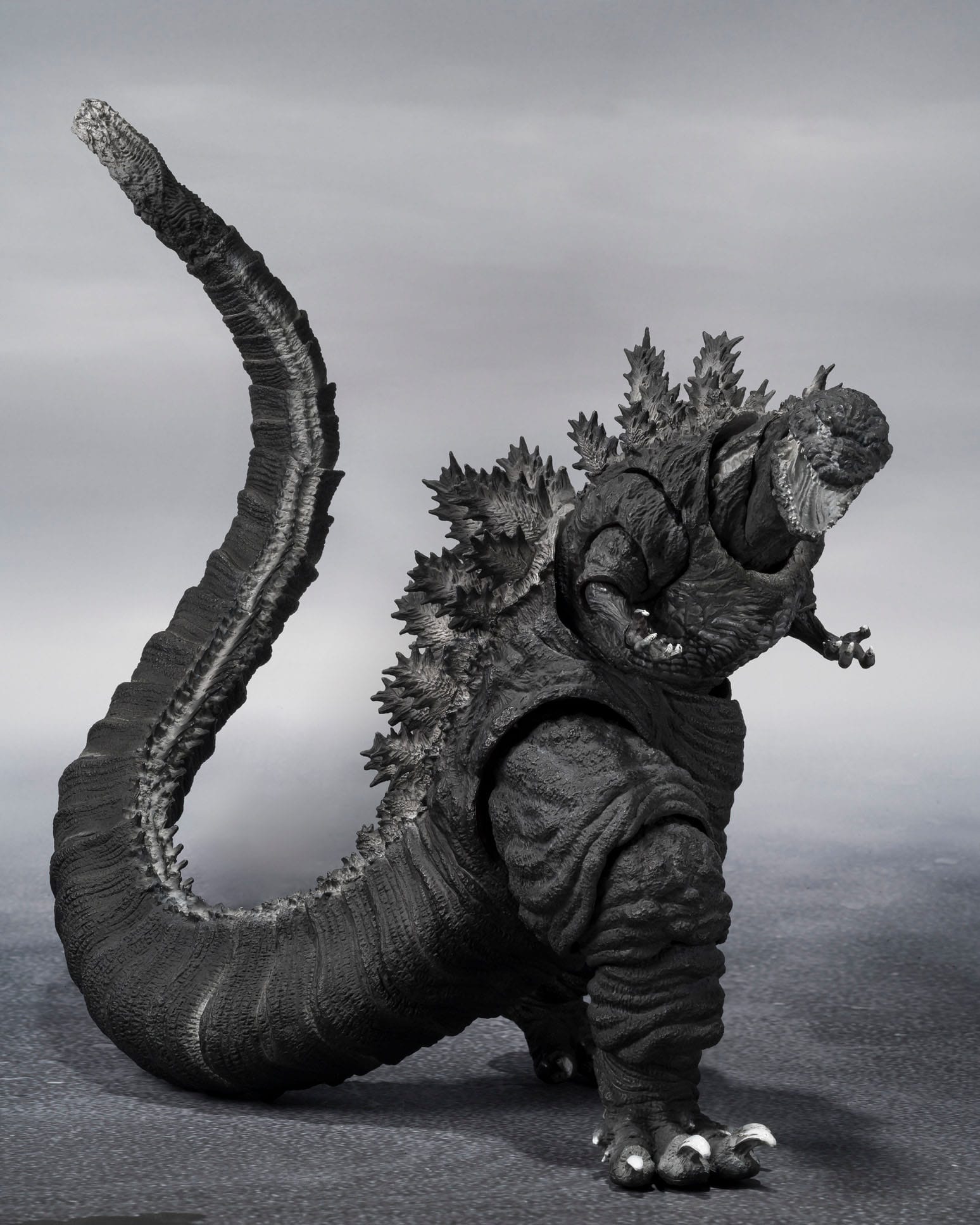 Godzilla SH MonsterArts Action Figure Godzilla (2016) The Fourth Orthochromatic Version