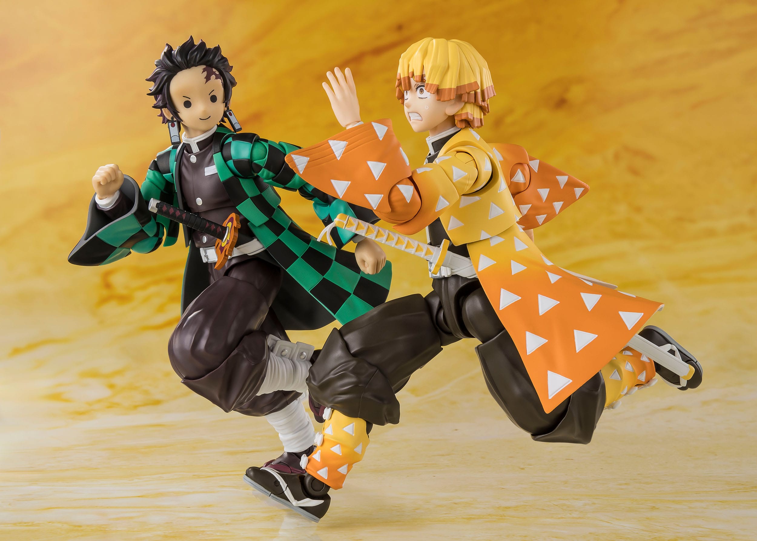 Demon Slayer: Kimetsu no Yaiba SH Figuarts Action Figure Zenitsu Agatsuma