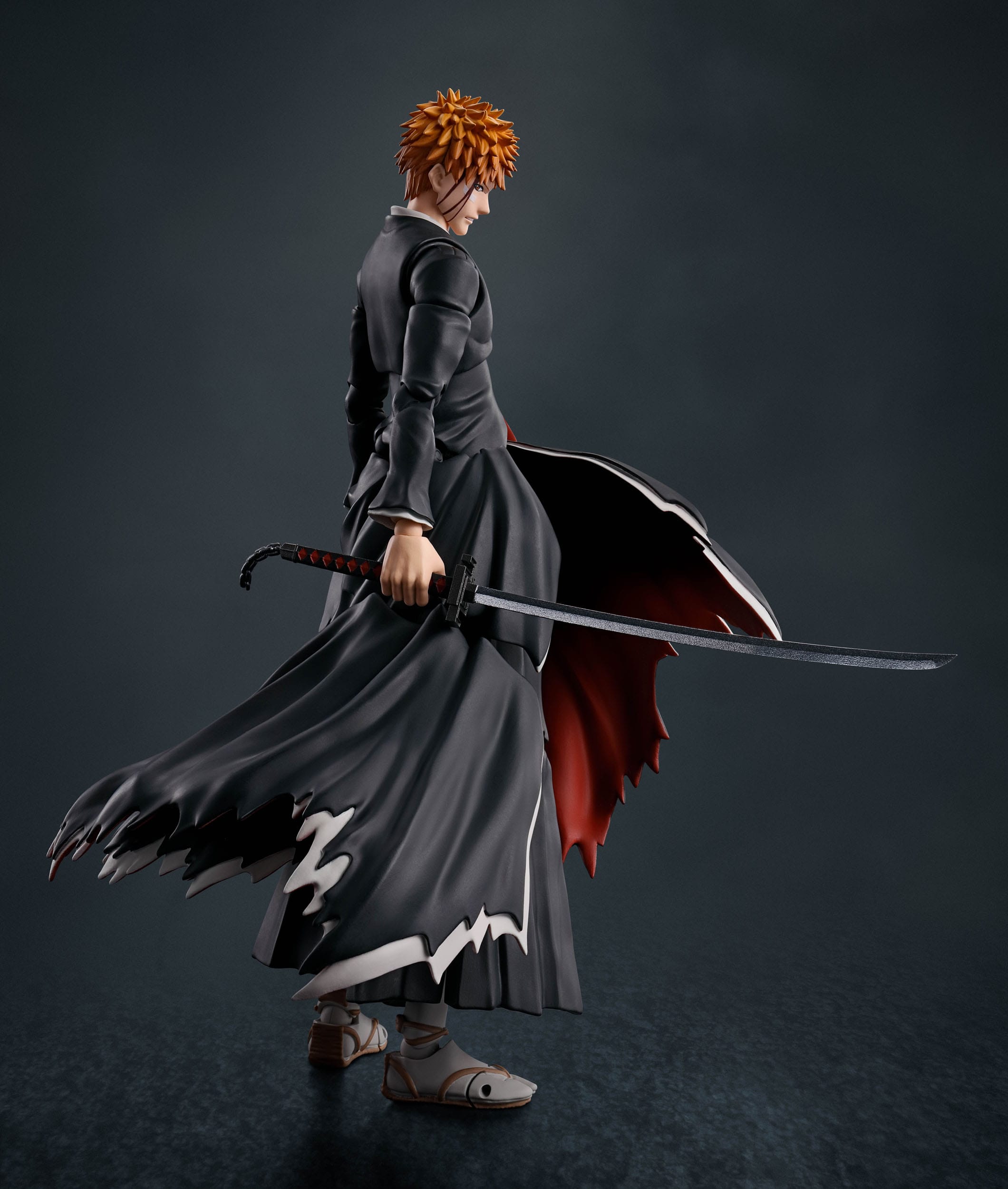 Bleach SH Figuarts Action Figure Ichigo Kurosaki Getsugatensho