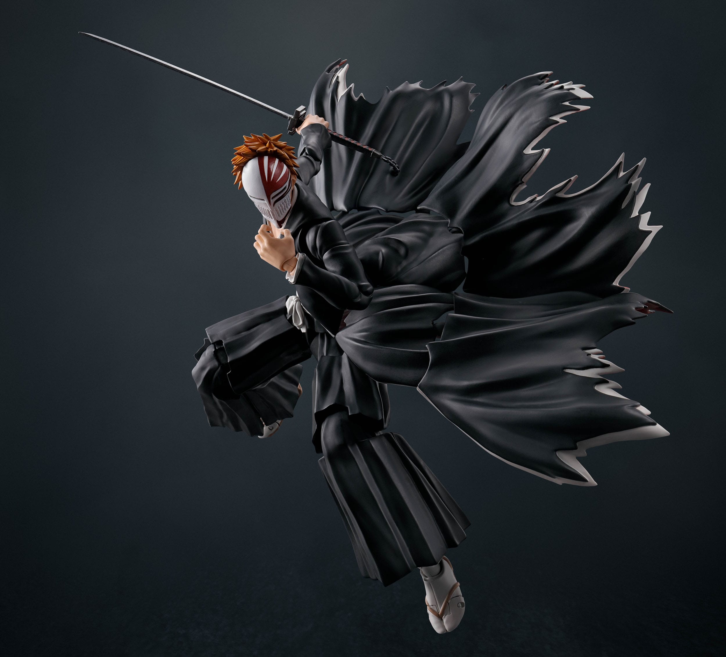 Bleach SH Figuarts Action Figure Ichigo Kurosaki Getsugatensho