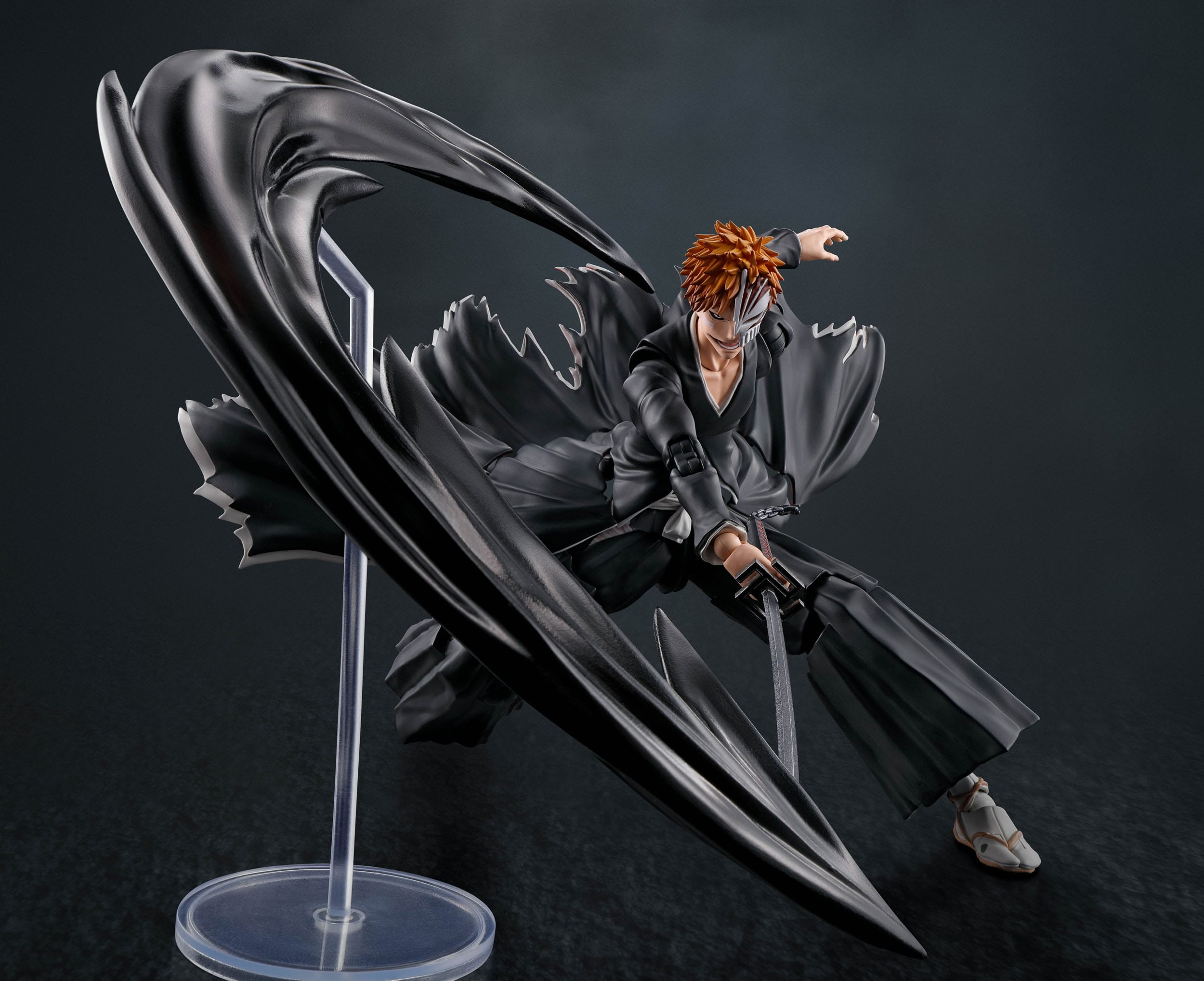 Bleach SH Figuarts Action Figure Ichigo Kurosaki Getsugatensho