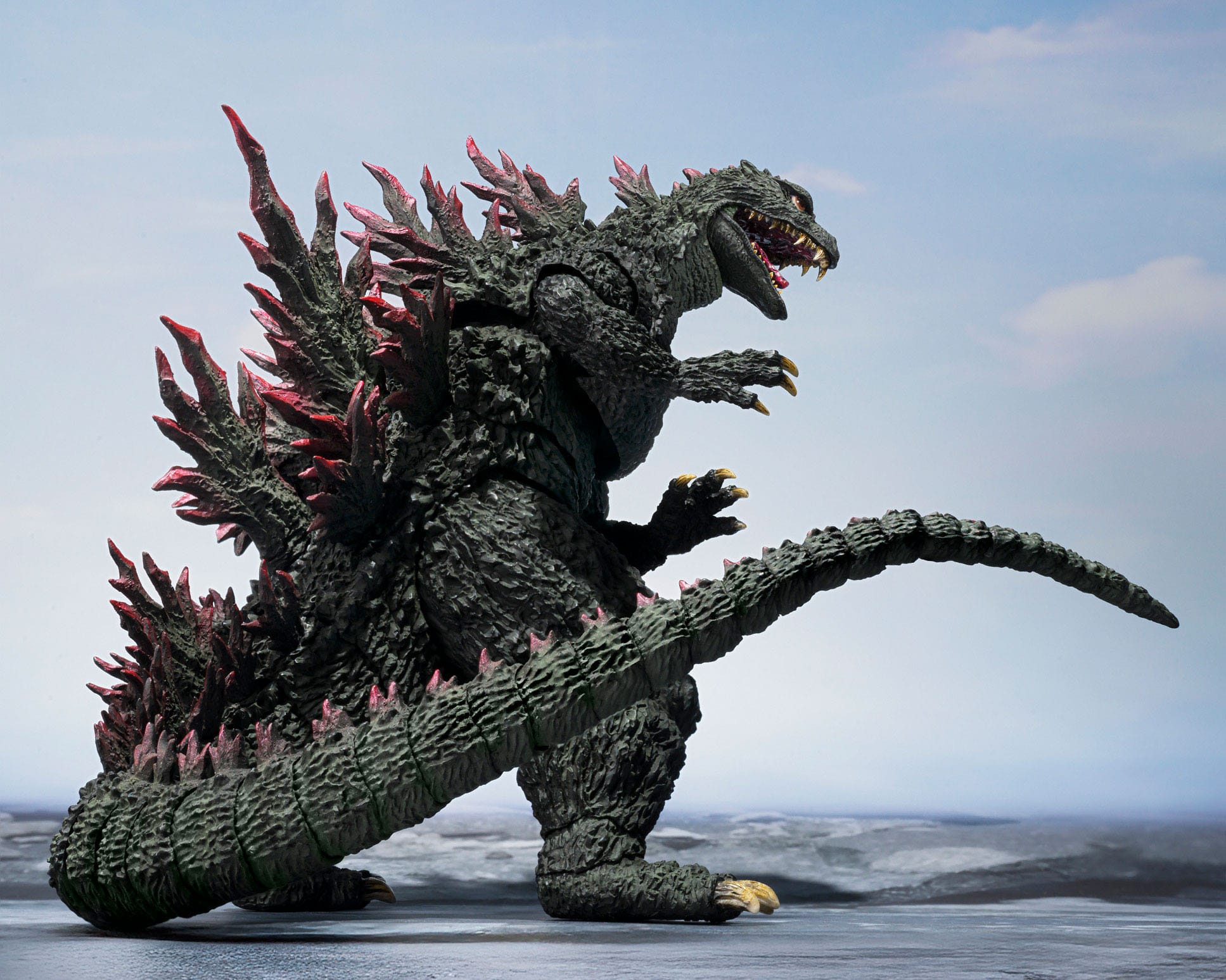 *PRE ORDER* Godzilla vs. Megaguirus 2000 SH Monster Arts Action Figure Godzilla (ETA NOVEMBER)