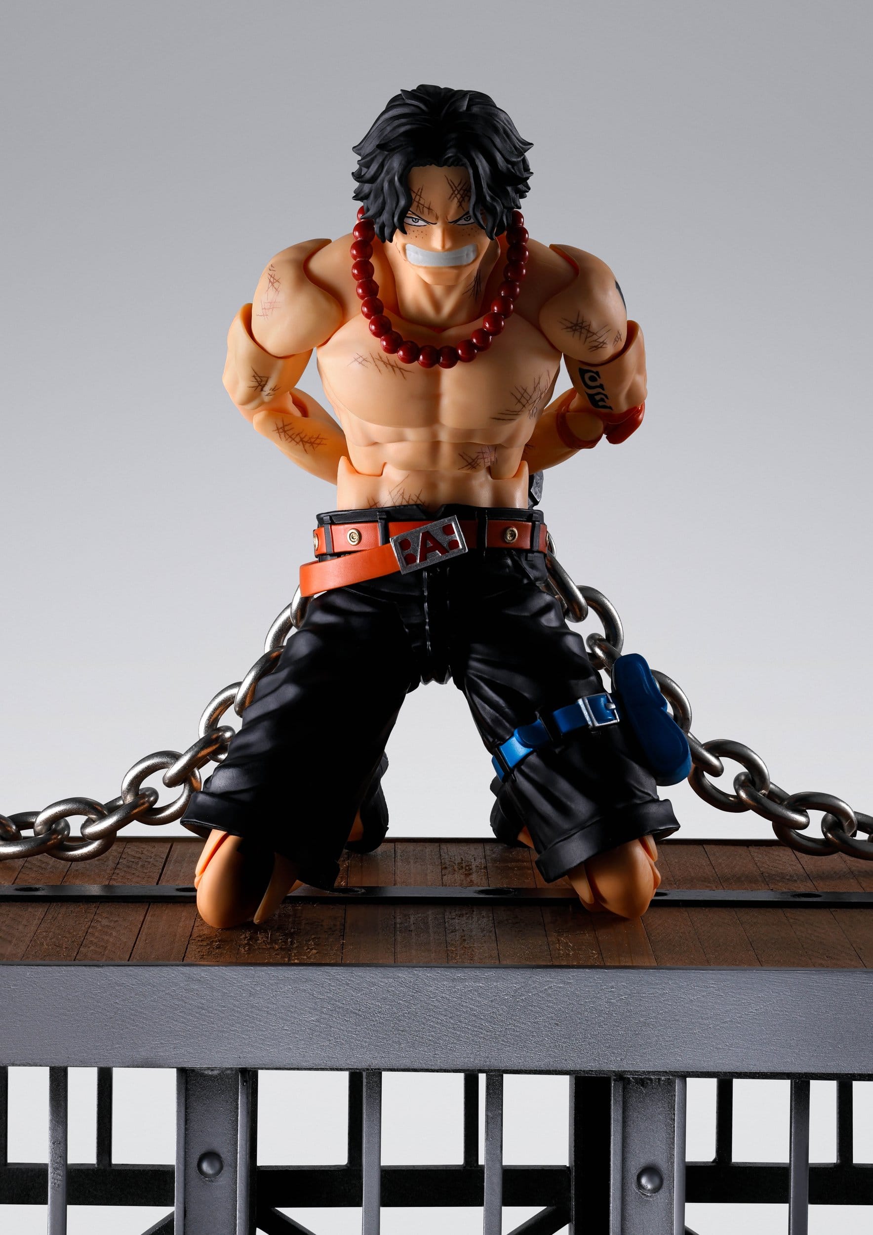 One Piece SH Figuarts Action Figure Portgas D. Ace - Marineford