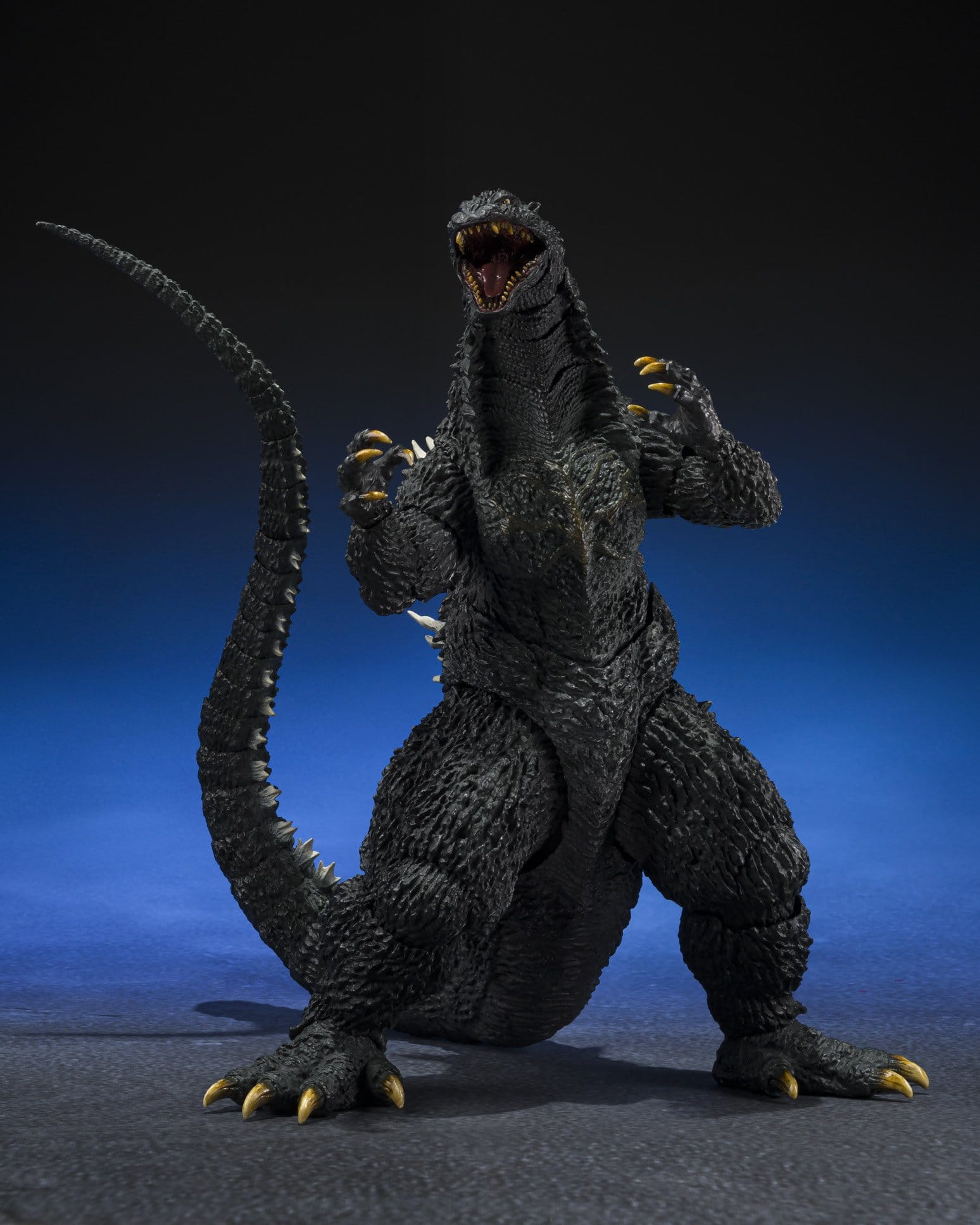 Godzilla 2003 SH MonsterArts Action Figure Godzilla