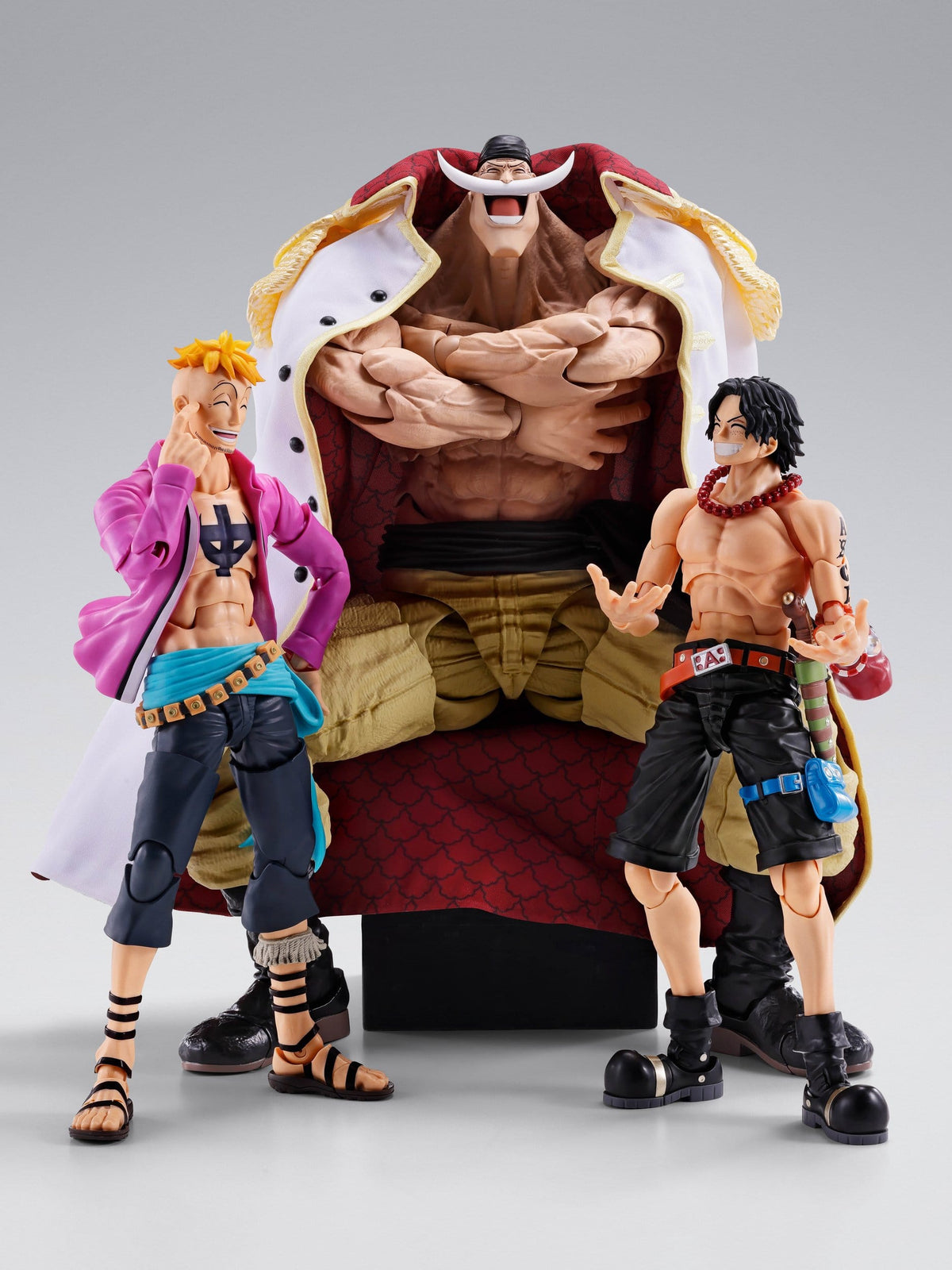 One Piece SH Figuarts Action Figure Edward Newgate - Marineford