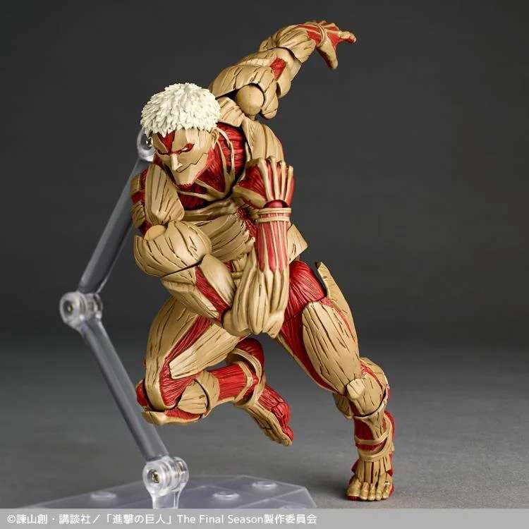 *PRE ORDER* Attack on Titan Amazing Yamaguchi Revoltech NR069 Armored Titan (Reiner Braun) Action Figure Rerun (ETA JUNE)