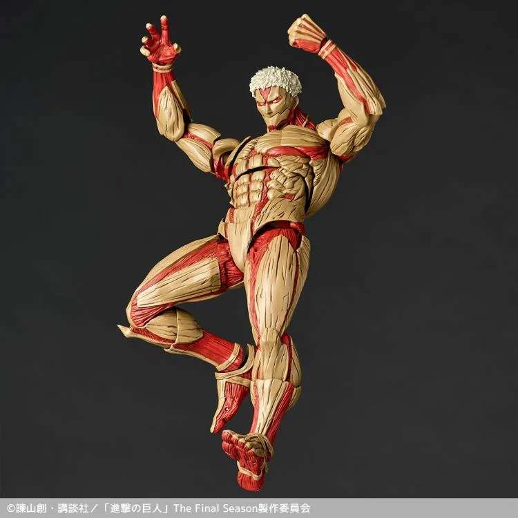 *PRE ORDER* Attack on Titan Amazing Yamaguchi Revoltech NR069 Armored Titan (Reiner Braun) Action Figure Rerun (ETA JUNE)