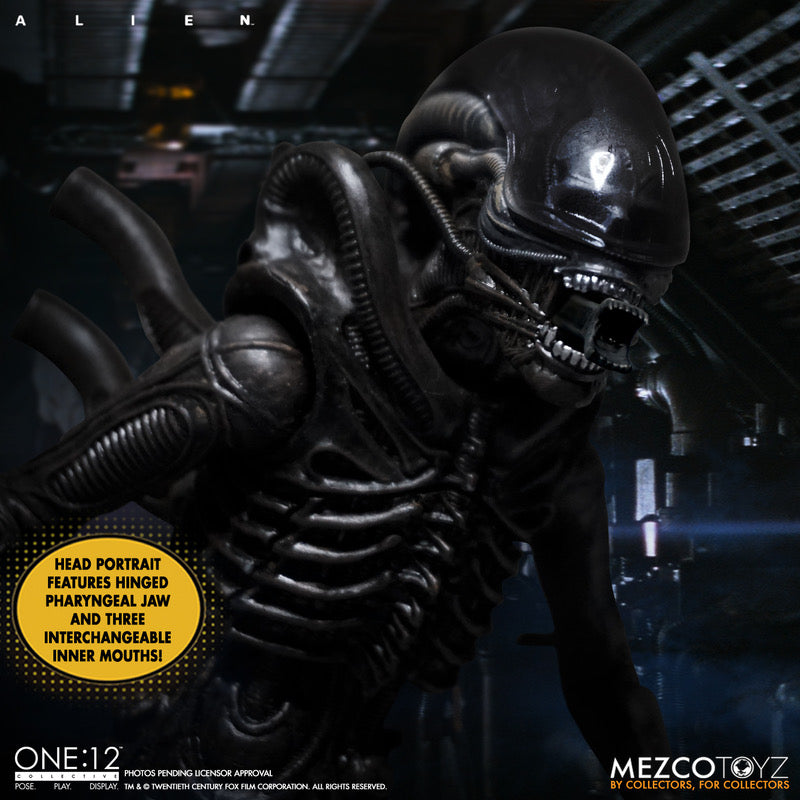 MEZCO ONE:12 COLLECTIVE Alien