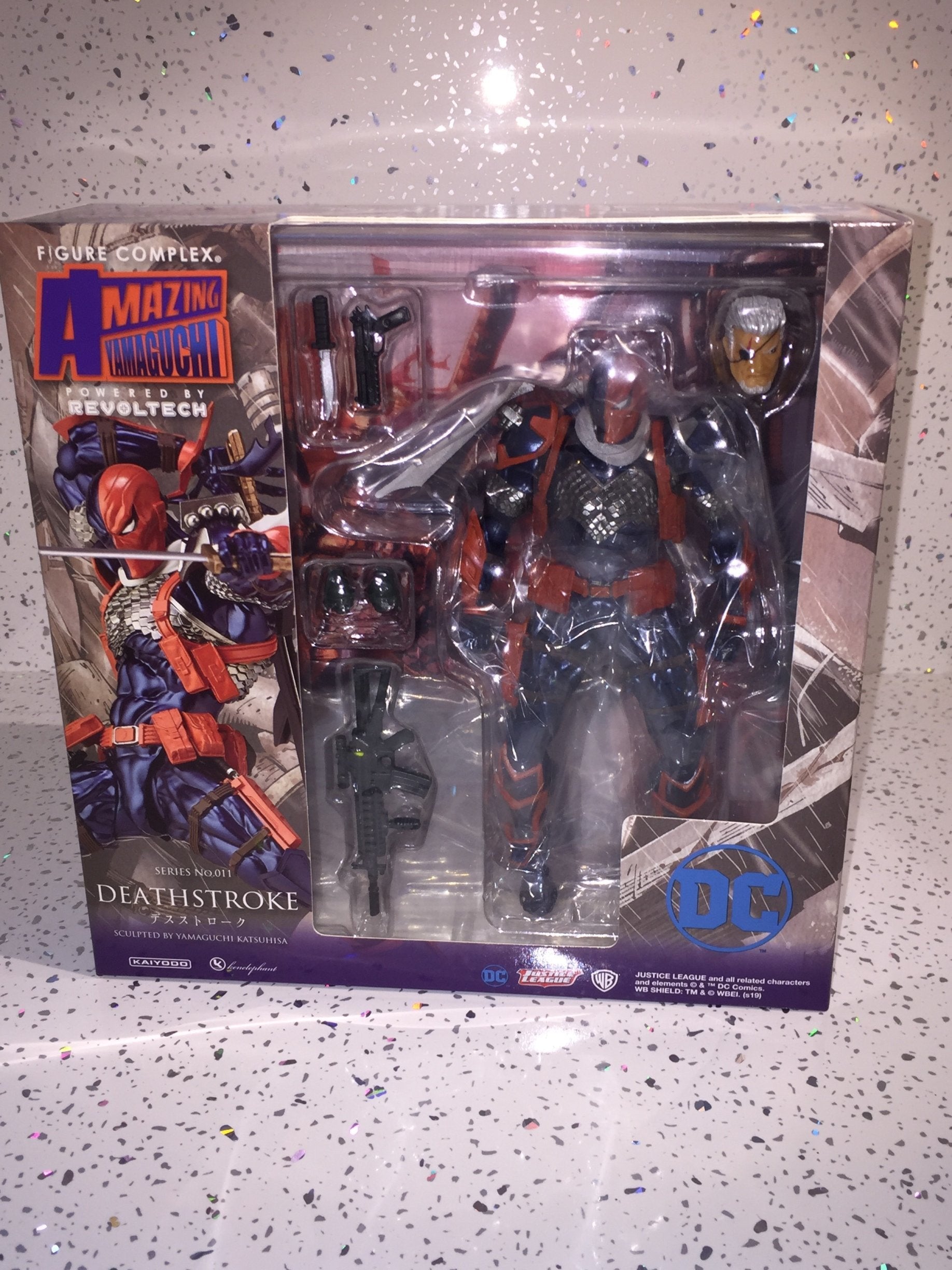 フィギュアコンプレックス アメイジングヤマグチ No.011 DEATHSTROKE(デスストローク) DCコミックス 完成品 可動フィギュア 海洋堂/ケンエレファント Figure Complex Amazing Yamaguchi No. 011: Deathstroke