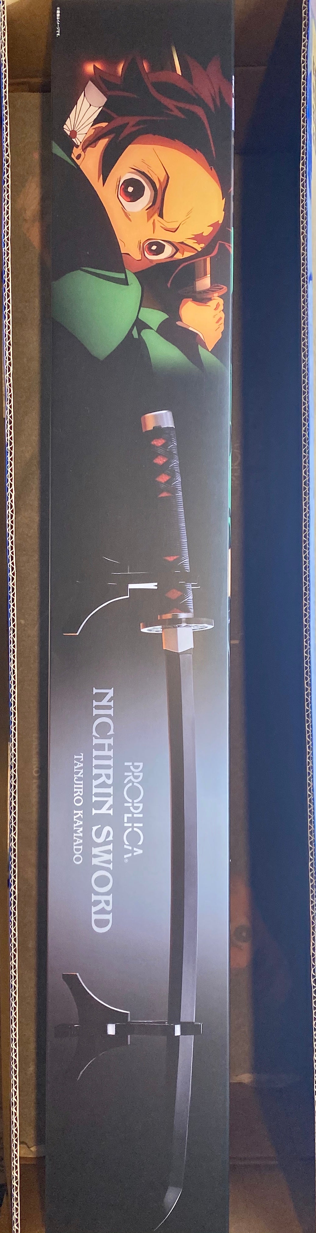 Bandai Demon Slayer: Kimetsu no Yaiba Proplica Replica 1/1 Nichirin Sword (Tanjiro Kamado) 88 cm