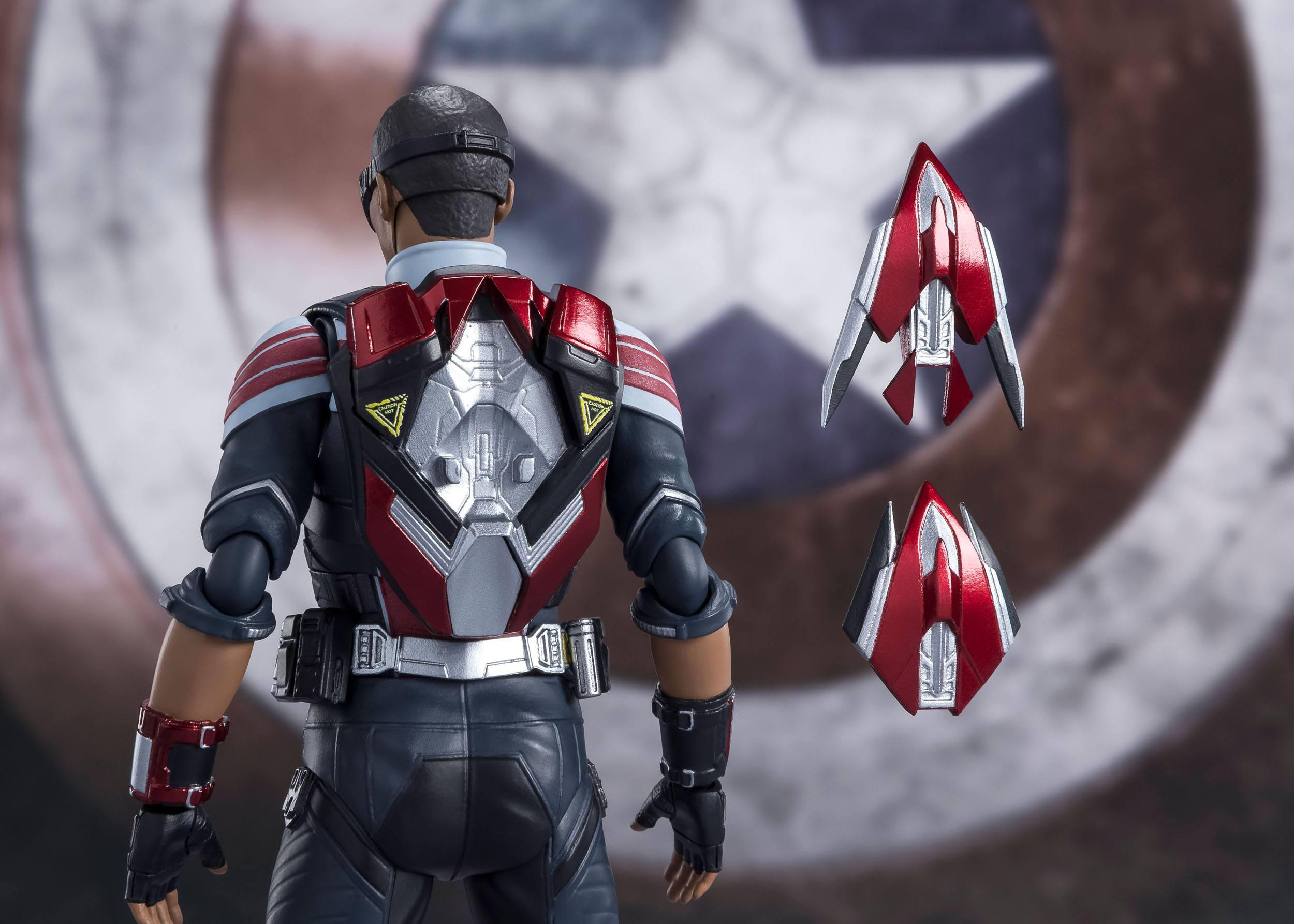 The Falcon and the Winter Soldier SH Figuarts Action Figure Falcon