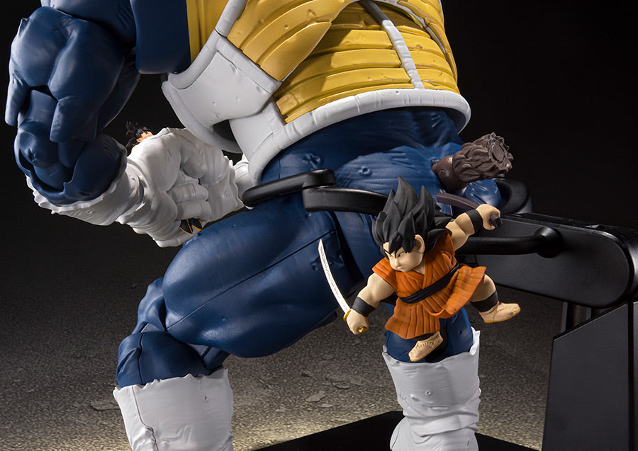DRAGONBALL Z Great Ape Vegeta Tamashii Web Exclusive 35 cm SH FIGUARTS