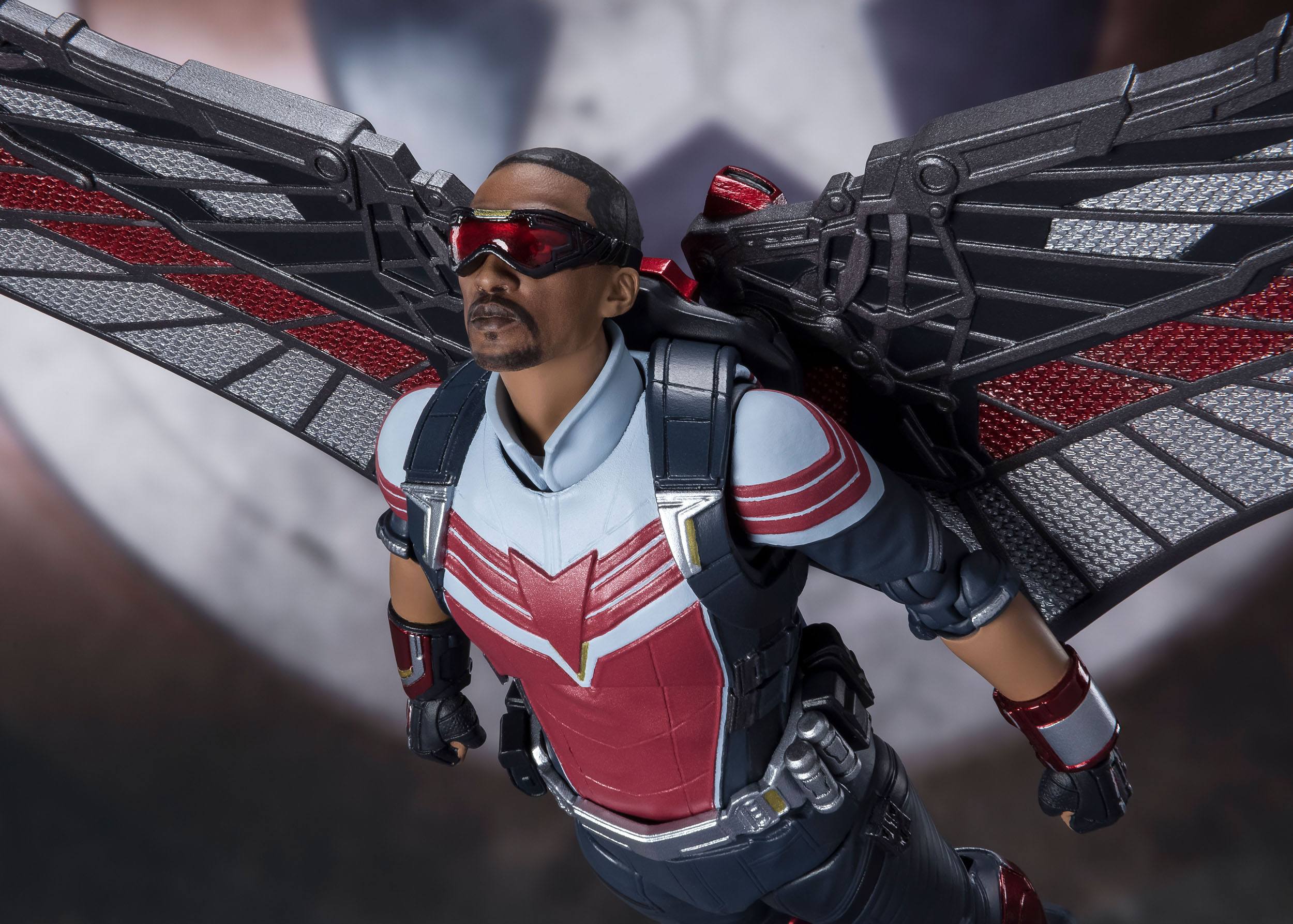 The Falcon and the Winter Soldier SH Figuarts Action Figure Falcon