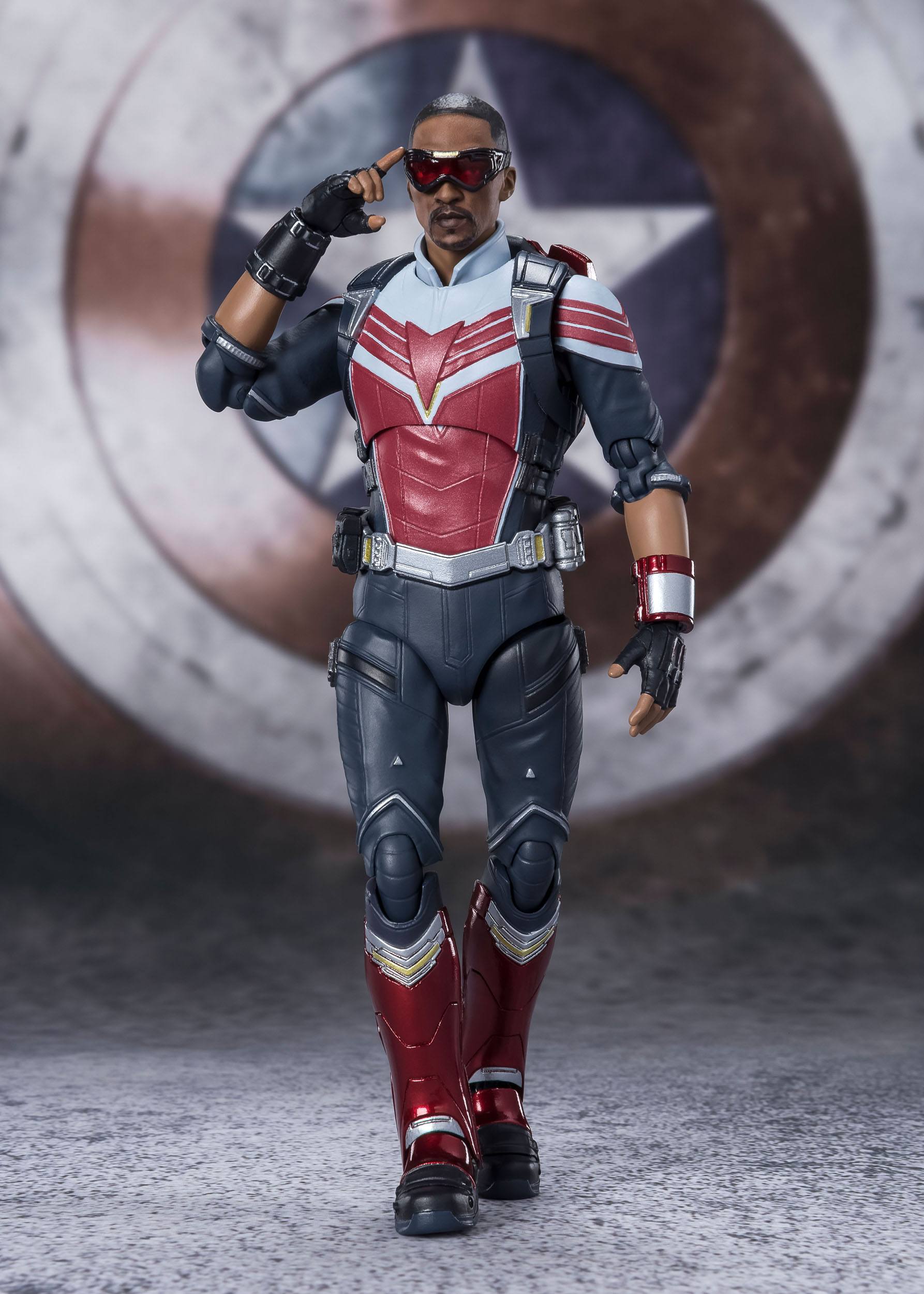 The Falcon and the Winter Soldier SH Figuarts Action Figure Falcon
