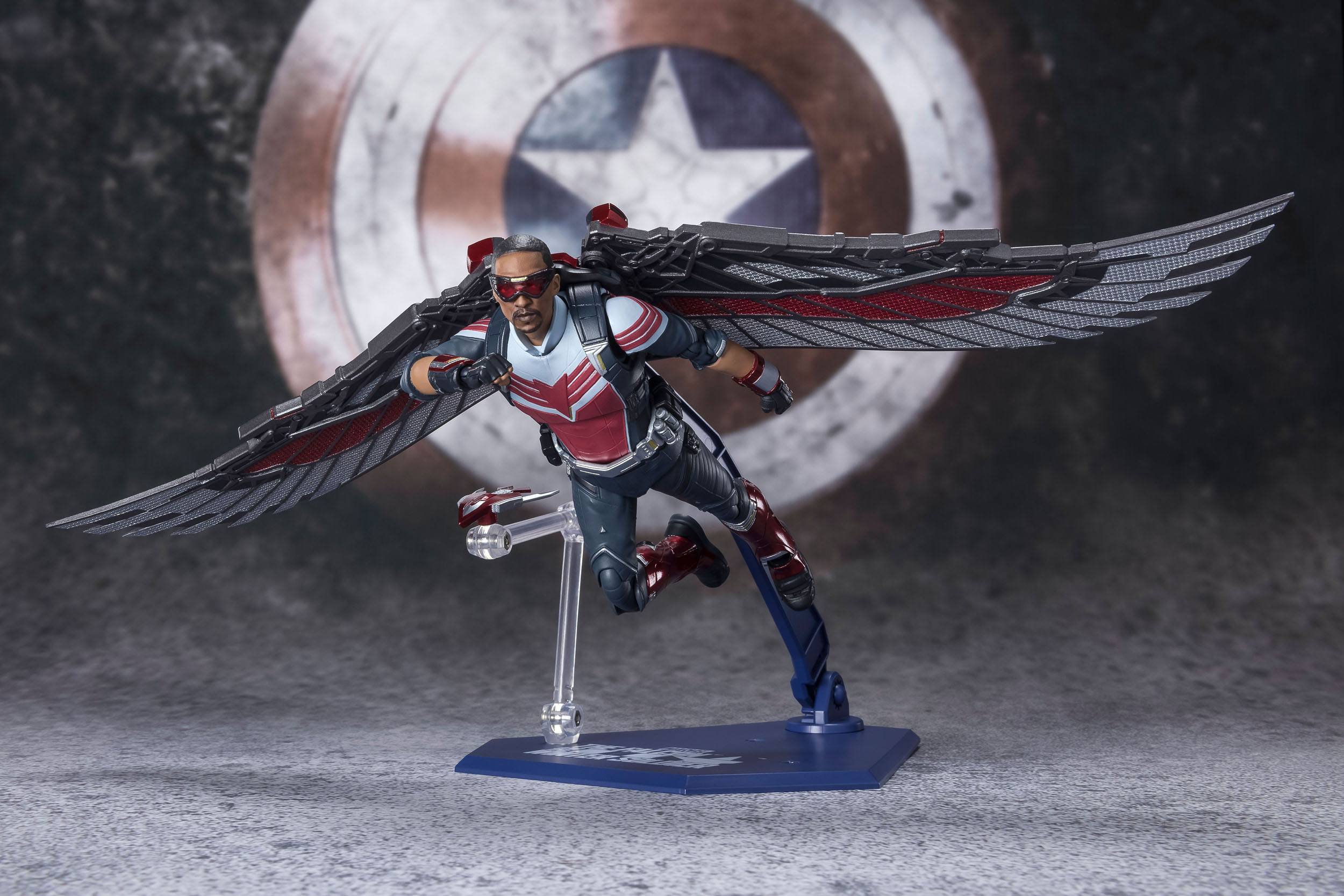The Falcon and the Winter Soldier SH Figuarts Action Figure Falcon
