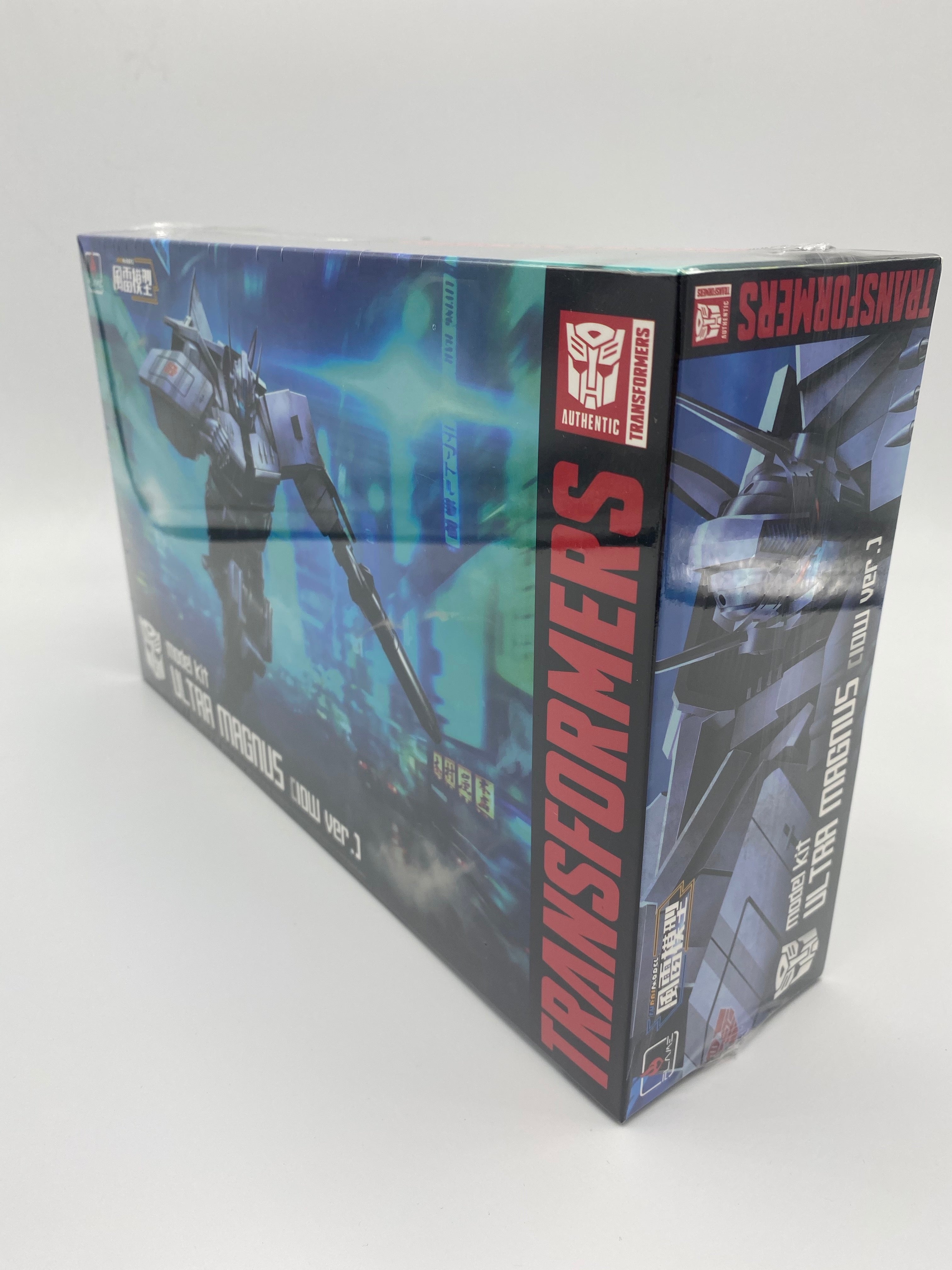 FLAME TOYS TRANSFORMERS ULTRA MAGNUS IDW MODEL KIT