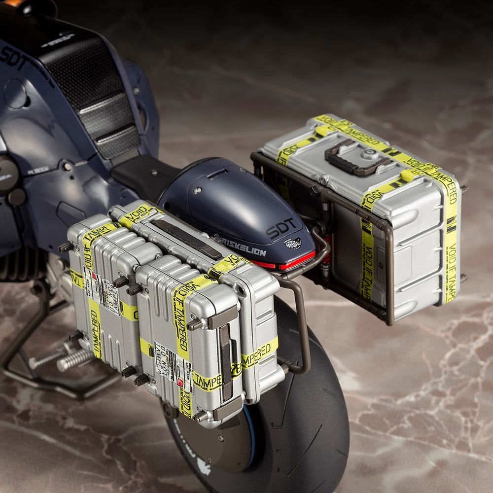 *DAMAGED BOX* Death Stranding Plastic Model Kit 1/12 Reverse Trike 20 cm