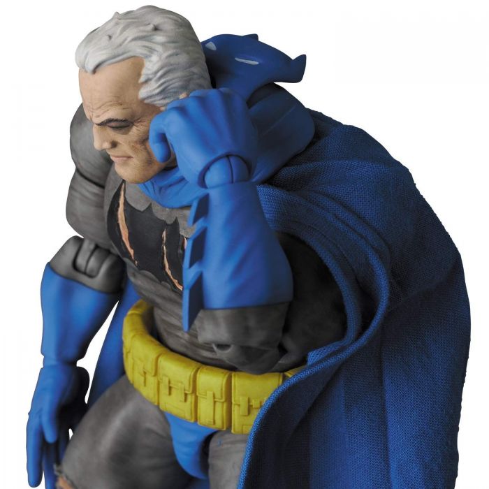 Batman MAFEX No.106 BATMAN (THE DARK KNIGHT TRIUMPHANT)