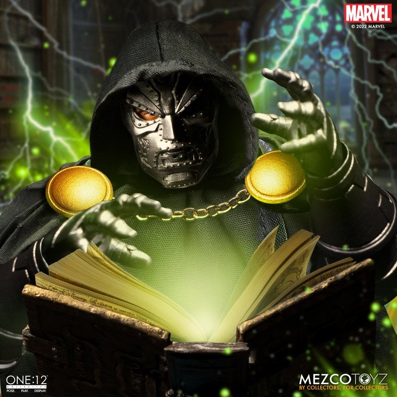 MEZCO ONE:12 COLLECTIVE Doctor Doom