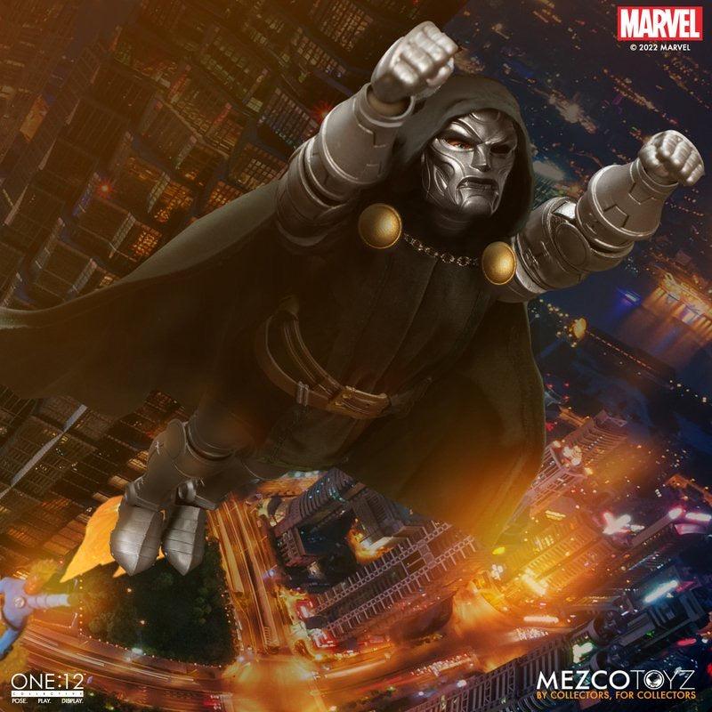 MEZCO ONE:12 COLLECTIVE Doctor Doom