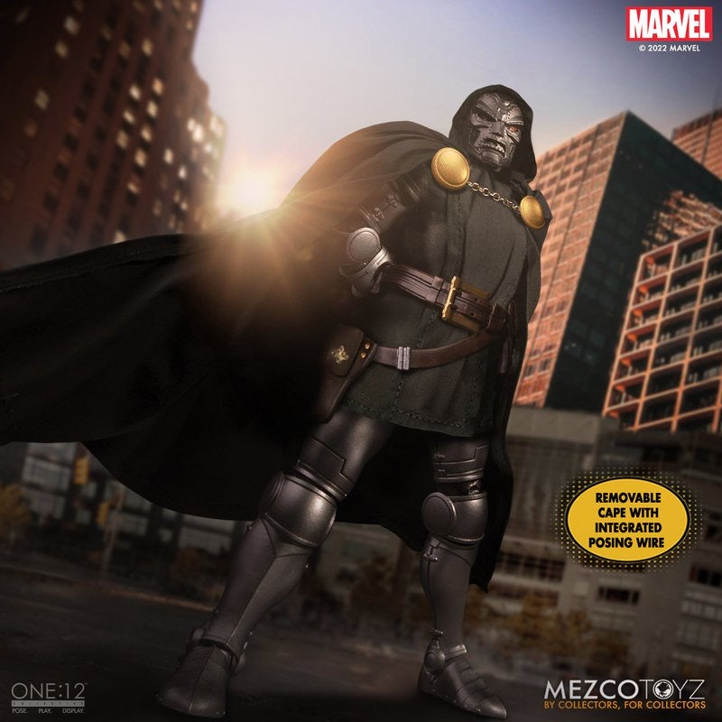 MEZCO ONE:12 COLLECTIVE Doctor Doom