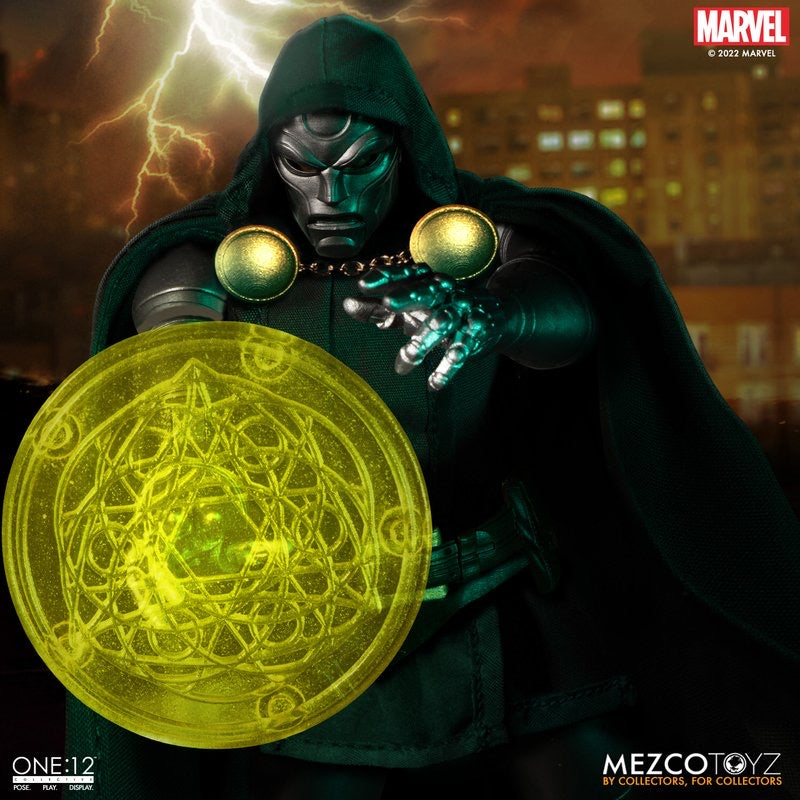 MEZCO ONE:12 COLLECTIVE Doctor Doom