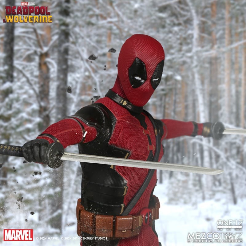 *PRE ORDER* MEZCO DEADPOOL AND WOLVERINE ONE:12 COLLECTIVE DEADPOOL (ETA JULY)
