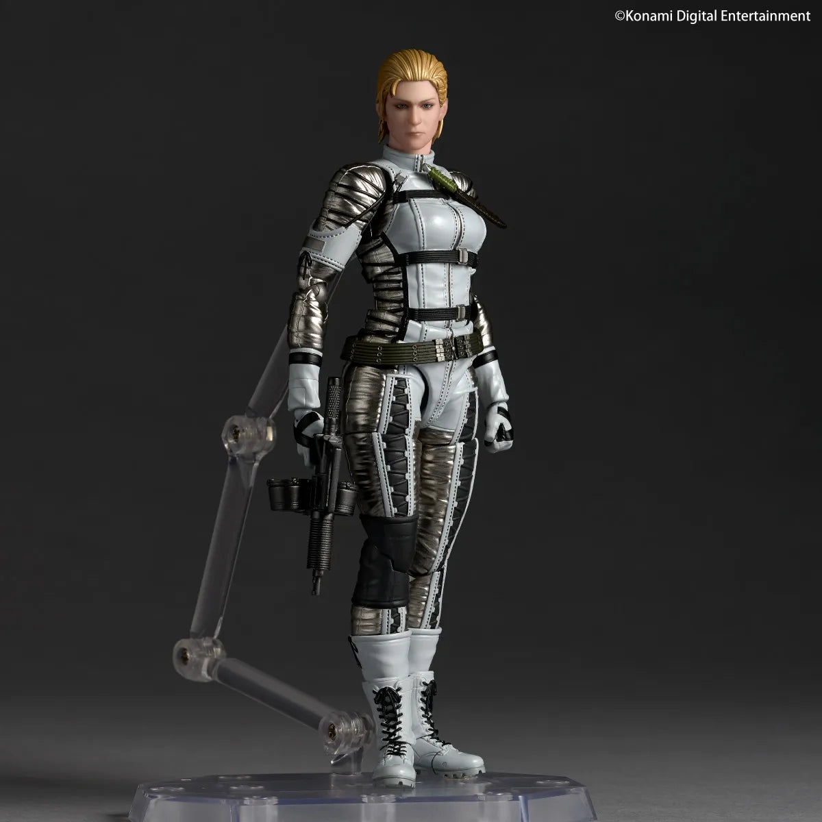 Metal Gear Solid Delta Amazing Yamaguchi Revoltech The Boss Action Figure