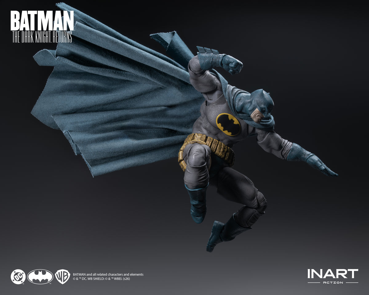 INART Action - DC Universe Action Figure Batman: The Dark Knight Returns - Batman (Blue Suit)
