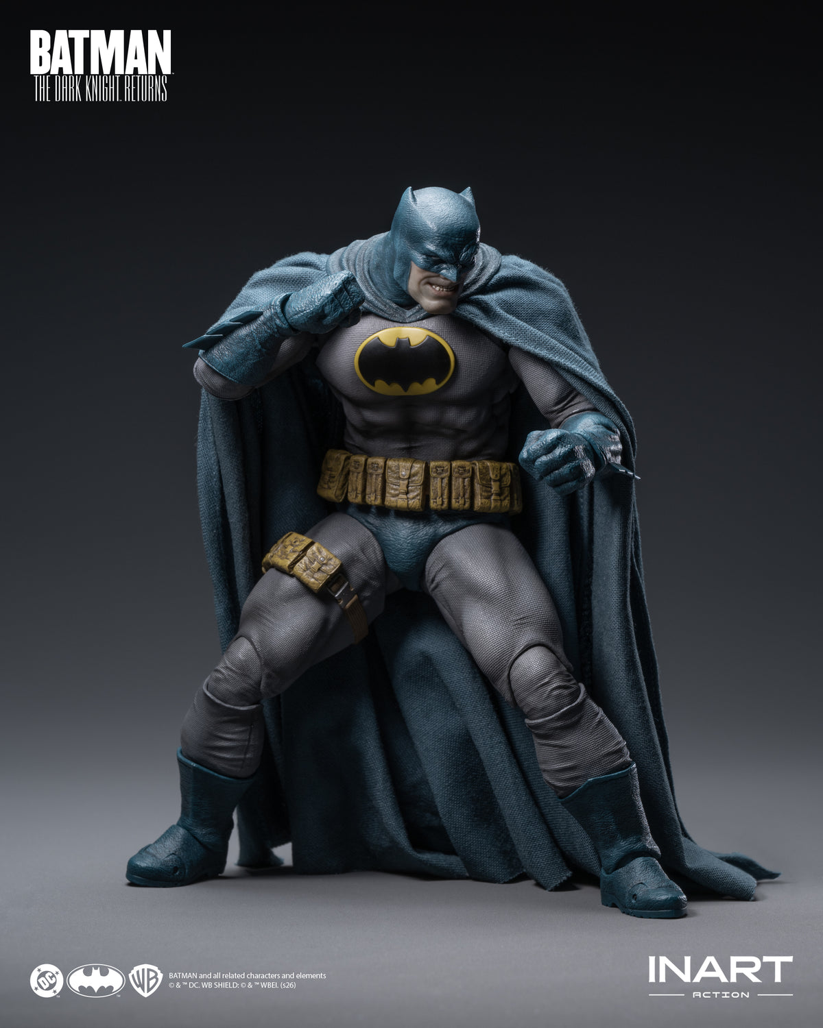 INART Action - DC Universe Action Figure Batman: The Dark Knight Returns - Batman (Blue Suit)