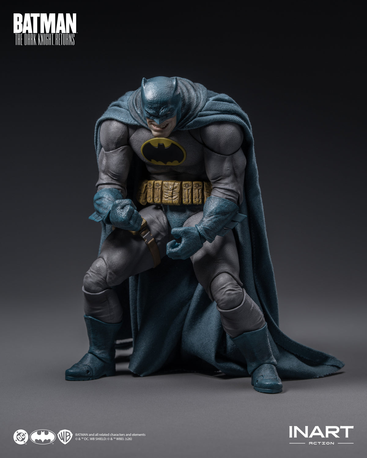 INART Action - DC Universe Action Figure Batman: The Dark Knight Returns - Batman (Blue Suit)