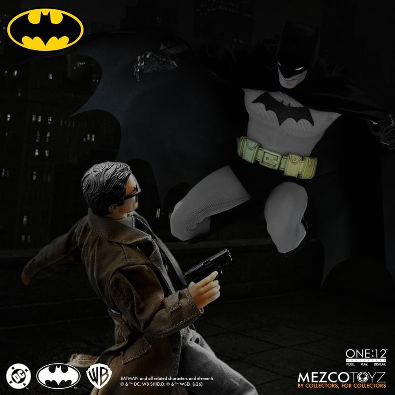 *PRE ORDER* MEZCO ONE:12 COLLECTIVE Batman: Year One (ETA OCTOBER)