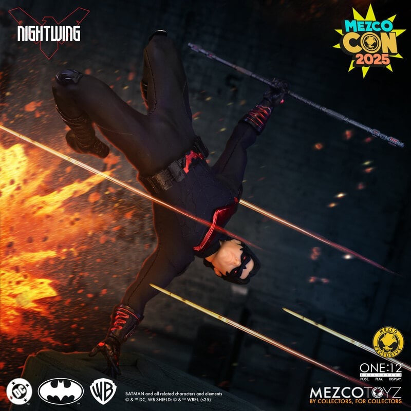 *PRE ORDER* MEZCO ONE:12 COLLECTIVE NIGHTWING NEW 52 EDITION SDCC EXCLUSIVE (ETA NOVEMBER)