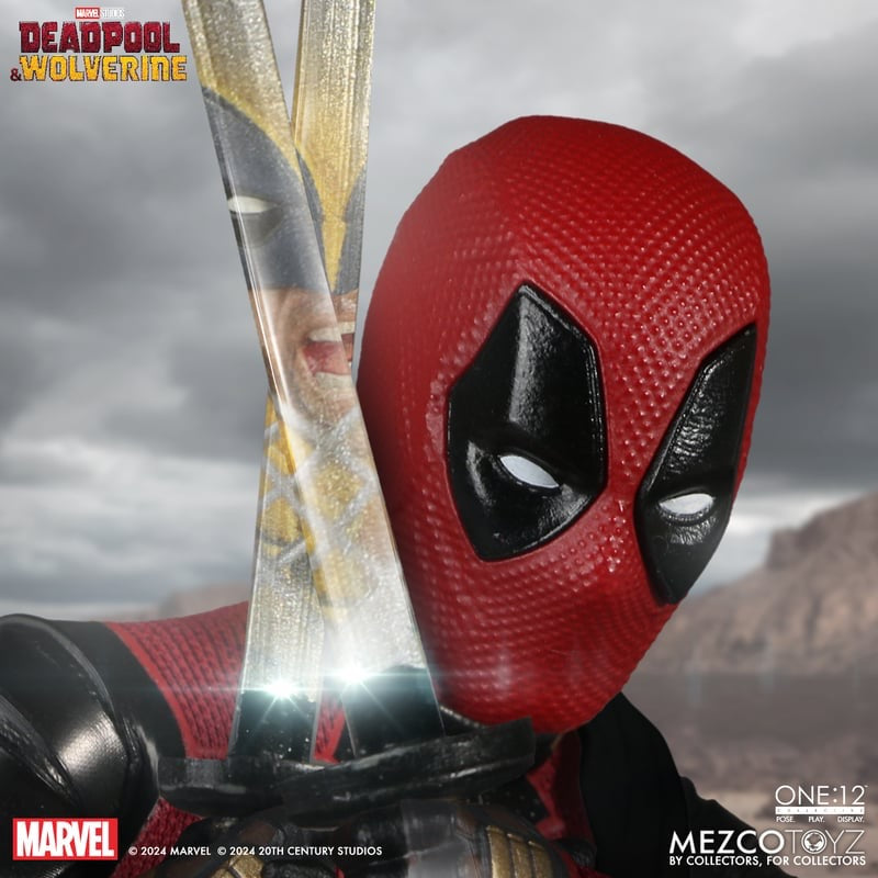 *PRE ORDER* MEZCO DEADPOOL AND WOLVERINE ONE:12 COLLECTIVE DEADPOOL (ETA JULY)