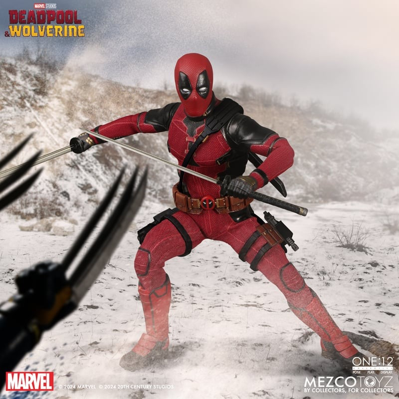 *PRE ORDER* MEZCO DEADPOOL AND WOLVERINE ONE:12 COLLECTIVE DEADPOOL (ETA JULY)