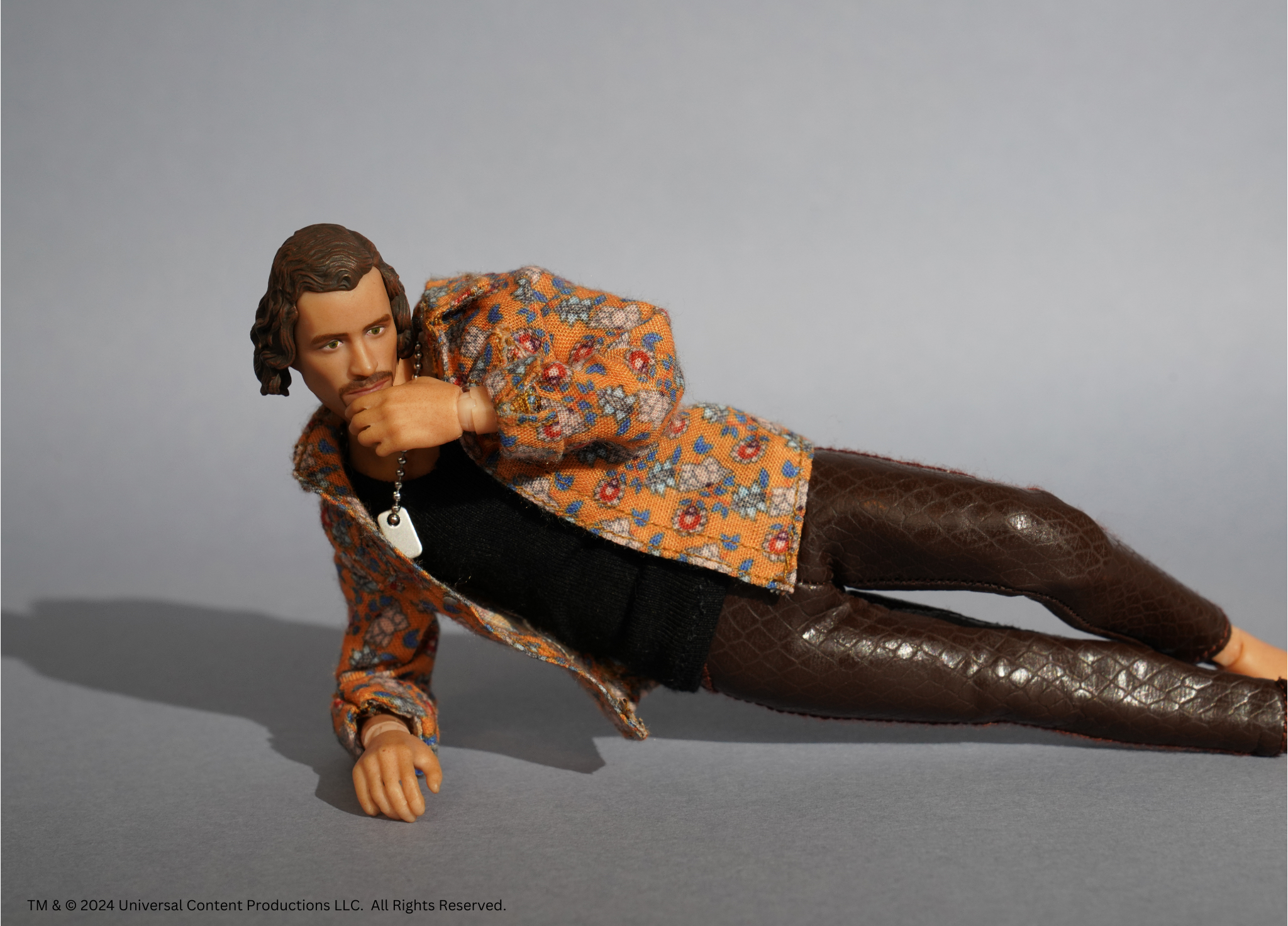 *PRE ORDER* Umbrella Academy - Klaus Hargreeves 1/12 Scale Collectible Figure (ETA DECEMBER)