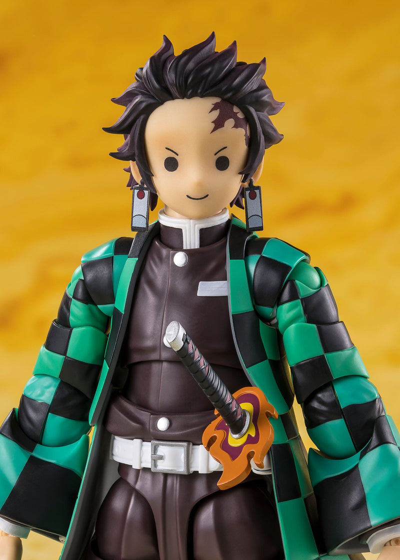 *PRE ORDER* Demon Slayer: Kimetsu no Yaiba SH Figuarts Action Figure Zenitsu Agatsuma (ETA NOVEMBER)