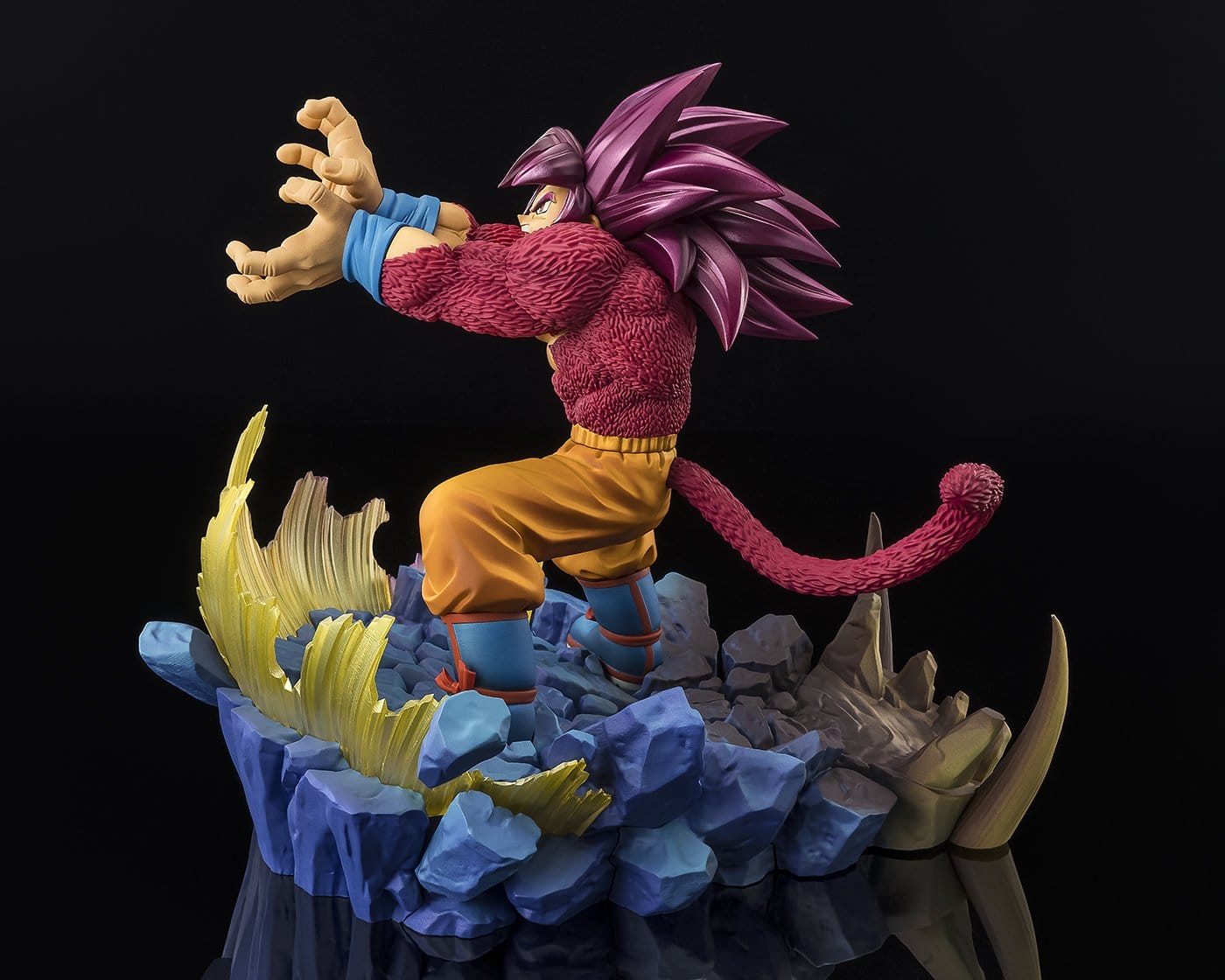 *PRE ORDER* Bandai Dragon Ball Daima Figuarts ZERO [EXTRA BATTLE] SUPER SAIYAN 4 SON GOKU (ETA OCTOBER)