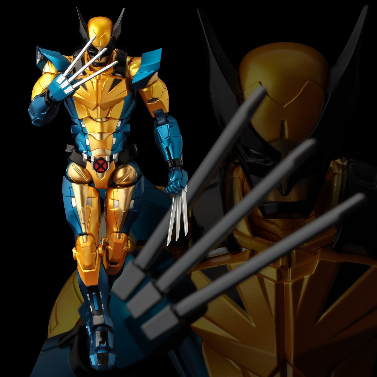 *CREASED BOX* Sentinel Fighting Armor Iron Wolverine Action Figure