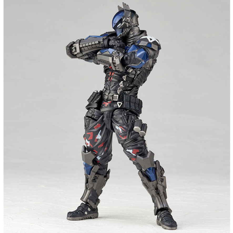 Batman: Arkham Knight Amazing Yamaguchi Revoltech No.24 Arkham Knight