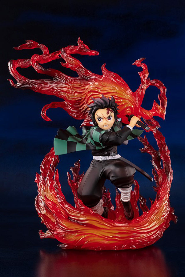 Demon Slayer: Kimetsu no Yaiba SH Figuarts ZERO Kamado Tanjiro Hinokami Kagura