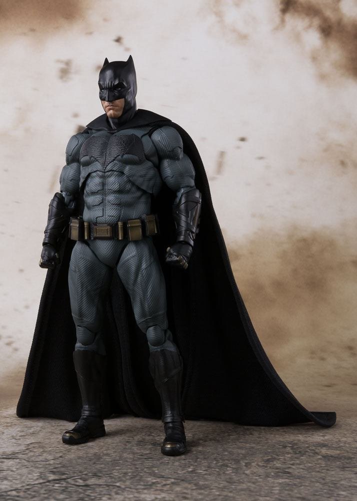 Batman Justice League S.H. Figuarts 15 cm