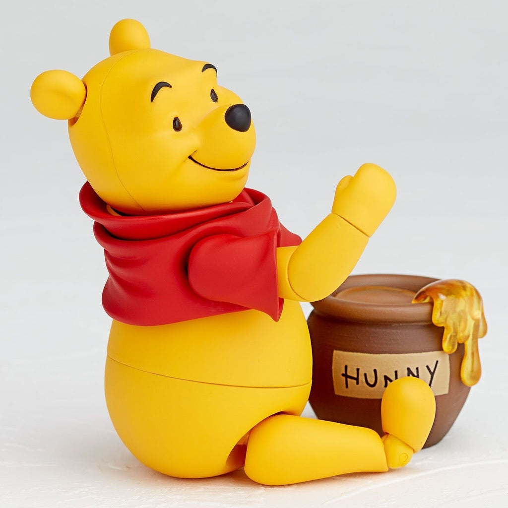 WINNIE-THE-POOH NO.011 WINNIE THE POOH REVOLTECH