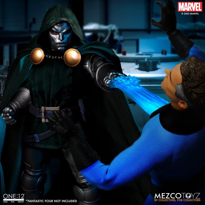 MEZCO ONE:12 COLLECTIVE Doctor Doom